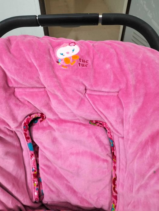 Carrinho de bebé quinny