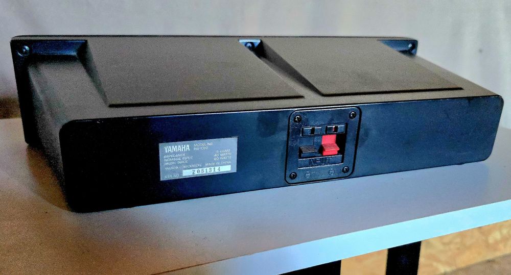 Coluna Central YAMAHA NS-C60