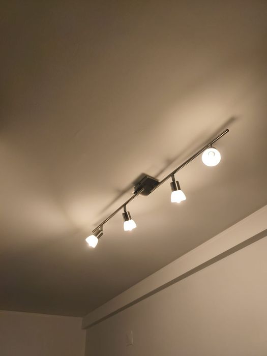 Candeeiro de 4 focos