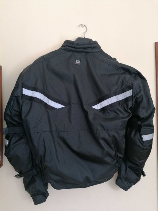 Casaco Revit com todas proteções