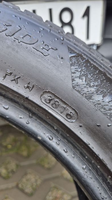 Opony zimowe Hankook winter icept evo2 235/50/18 dwie sztuki