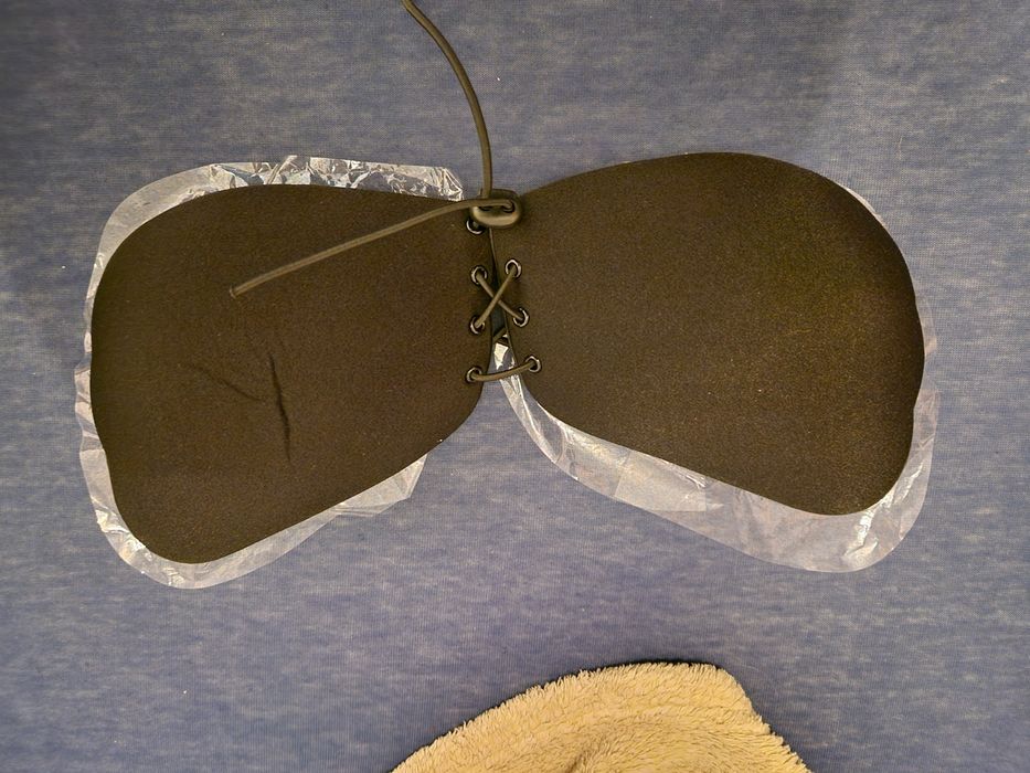 Stanik samoprzylepny