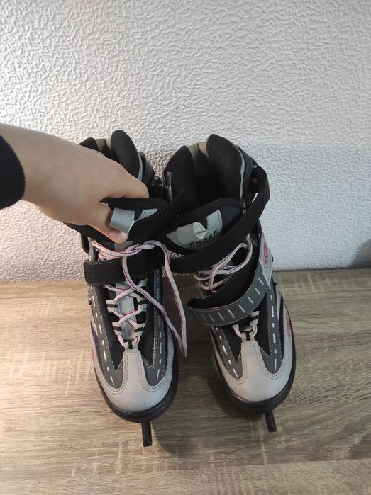 Ковзани 38 розміру хорошої  якості, взувалися декілька разів