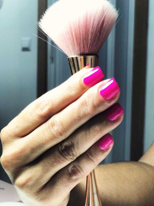 PROMO de unhas gel ao domicílio.