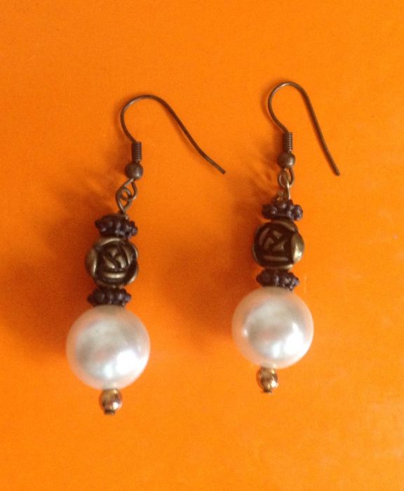 Brincos pendentes com pérola e rosa, NOVOS