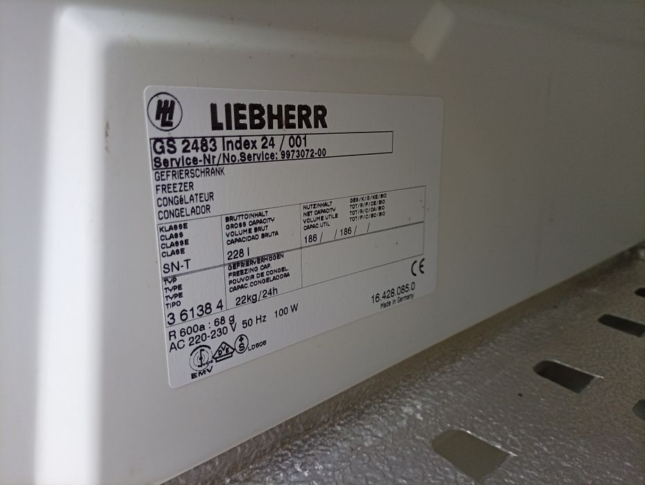 Морозильна камера Liebherr 145 см