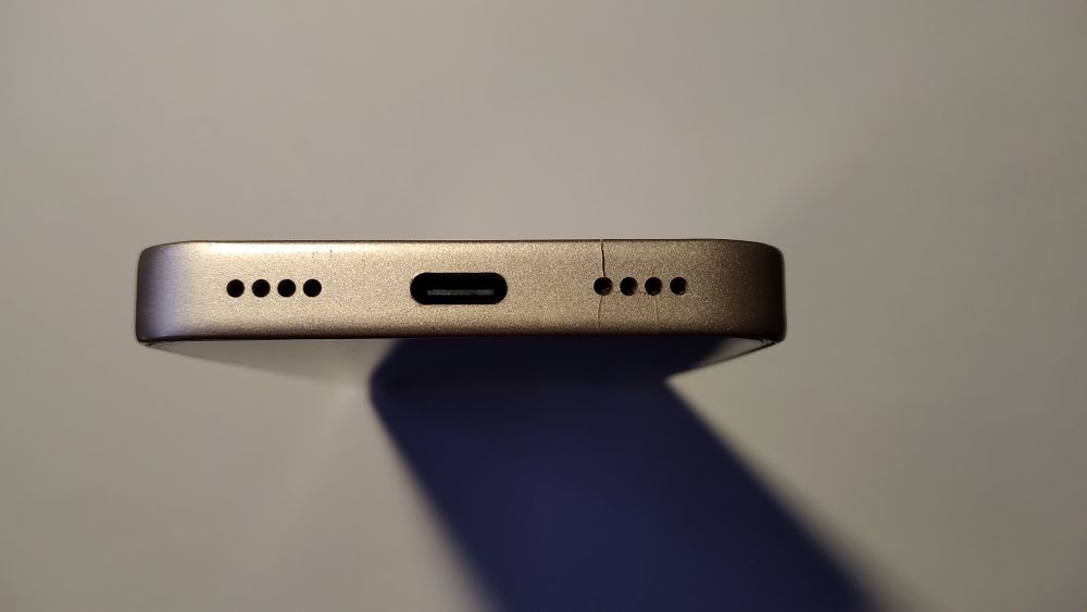 Смартфон Qin 3 Ultra на ремонт или запчасти