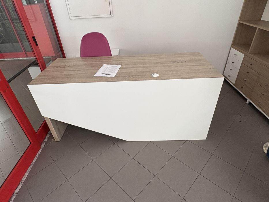 Conjunto Secretária + móvel de arrumação madeira robusta (não é IKEA)