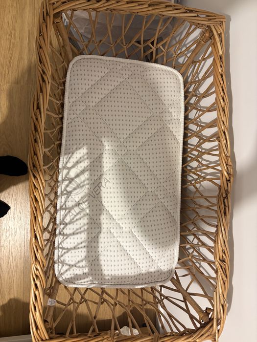 Berço Vintage de Vime / Rattan com Colchão
