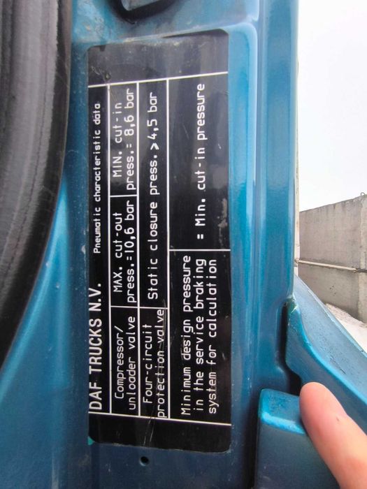 DAF CF75 1999 року 9.2л 4500