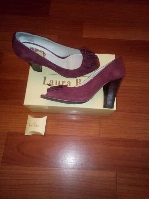 Туфли замшевые, бордовые. р.38,5. Фирма Laura Berti.