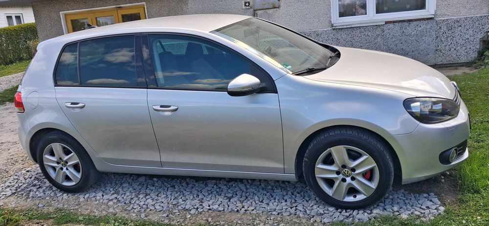 Volkswagen Golf VI 2009 1.6 benzyna 102KM