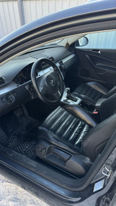 Volkswagen Passat B6 • 2009 • 1.4 Метан/Бензин • Заводський газ