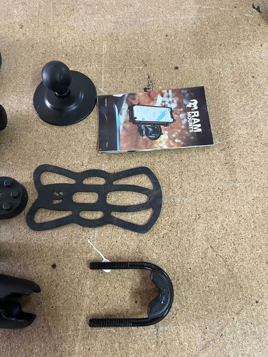 Kit Suporte Telemóvel RAM Mounts X-Grip + Multi-Bases (Ventosa, Guiador, Mota)