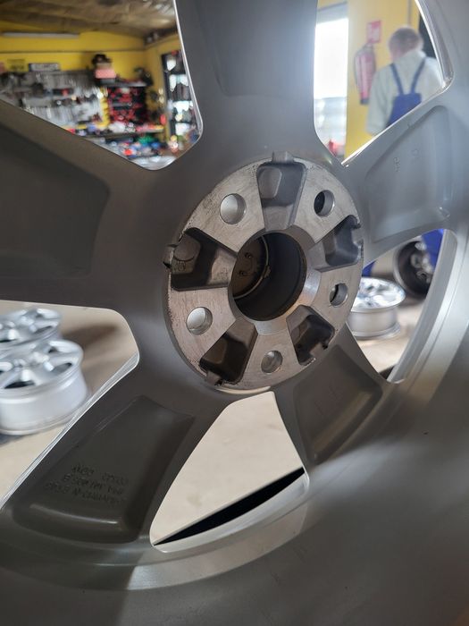 4× Felga aluminiowa Audi OE Q4 8.0" x 19" 5x112 ET 45