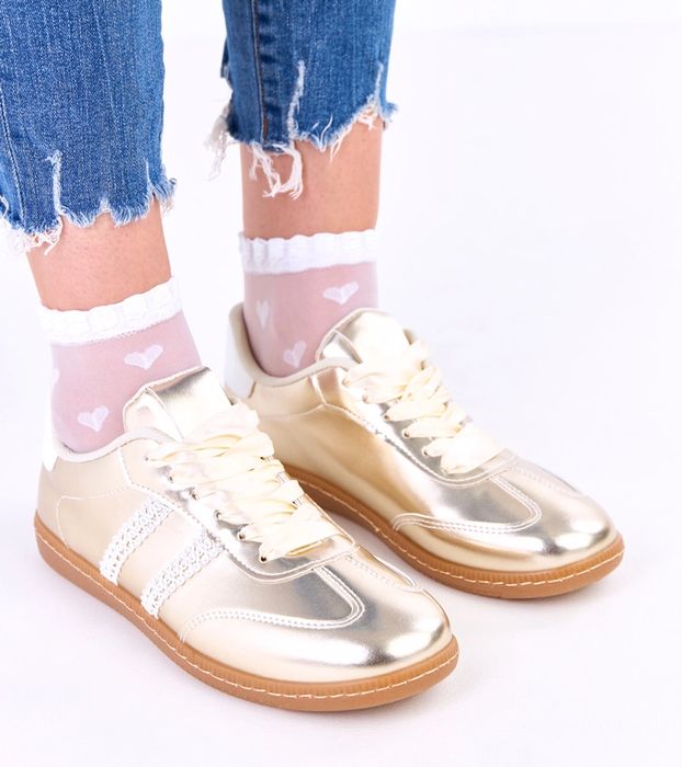Złote sneakersy damskie z satynowymi sznurówkami Madres