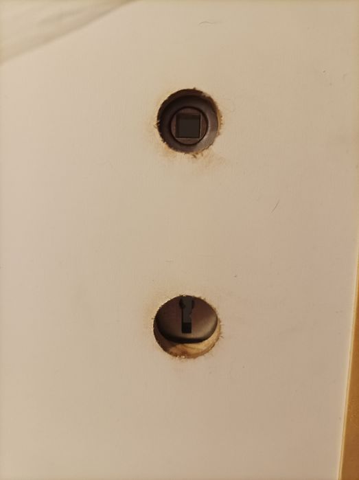 Portas novas 35€ cada