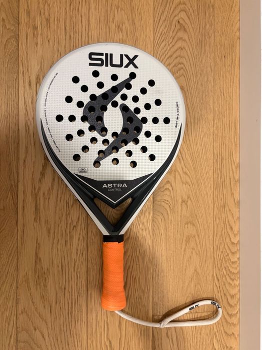 Raquete padel Siux Astra. 2026
