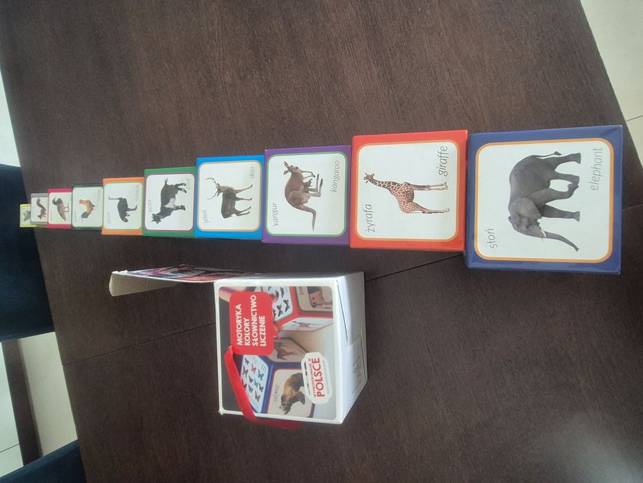 Piramida zabawa efukacyjna