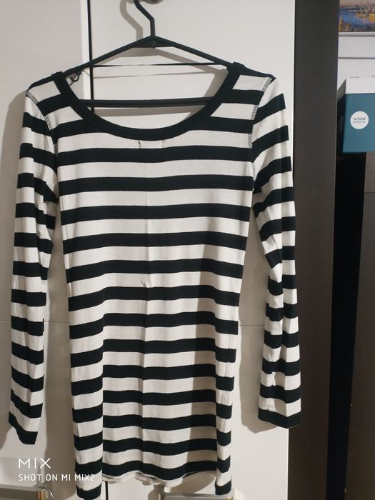 Piękna bluzeczka damska S. Reserved.