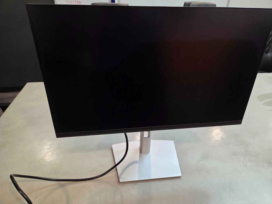 Dell P2422H монітор