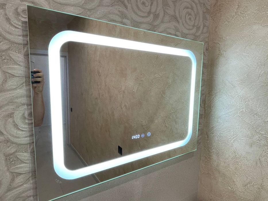 Просторий будинок, з великою земельною ділянкою, дмитро