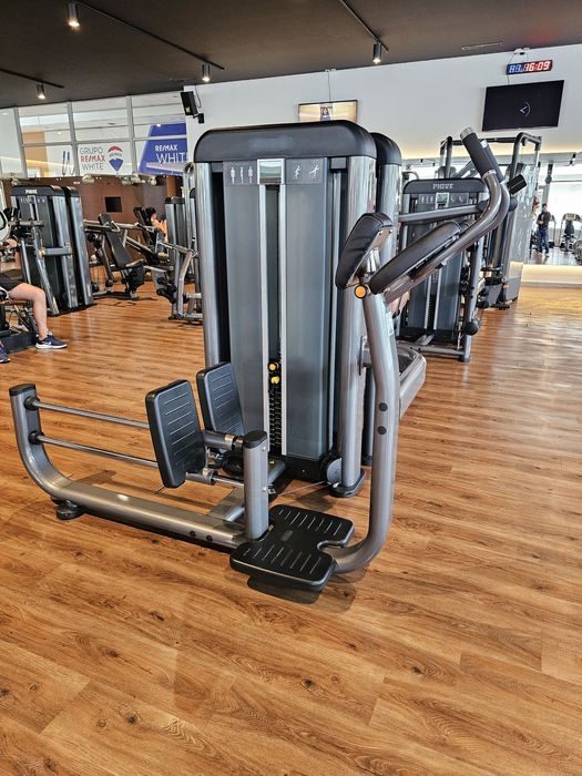 Máquina de patadas de glúteos