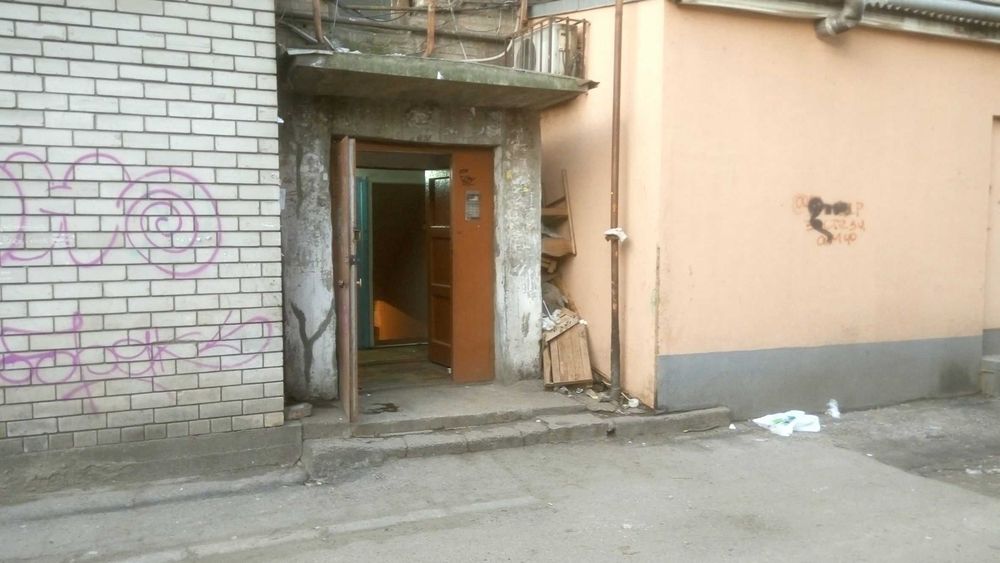 Сдам 3 комнаты 90 м на проспекте на Металле Подойдет для хранения вещей