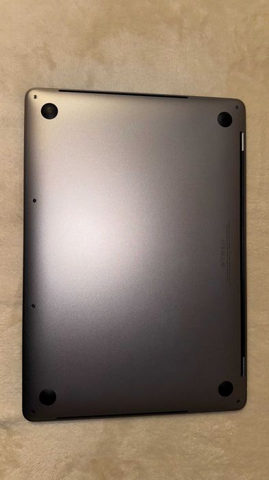 MacBook Pro 13 2018 8/256gb (Space Gray)
