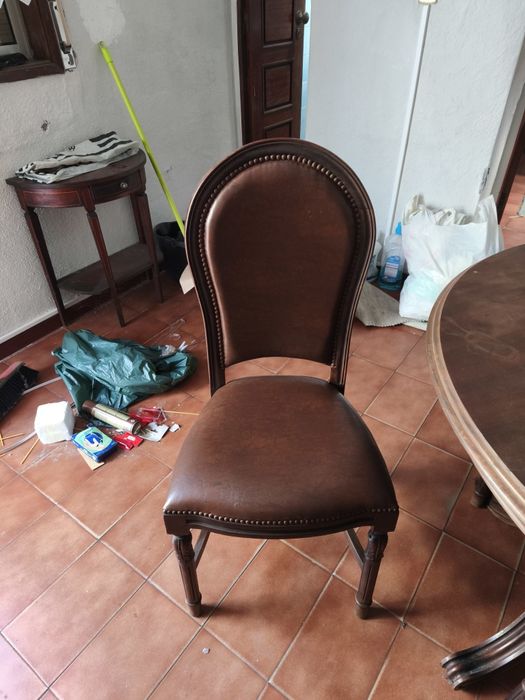 Movel de sala + mesa + cadeiras