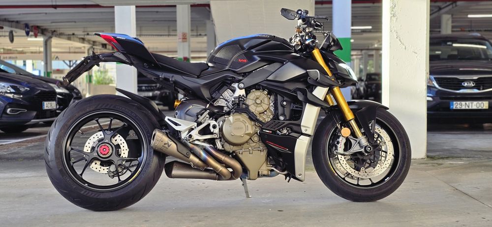 Ducati Streetfigther V4S