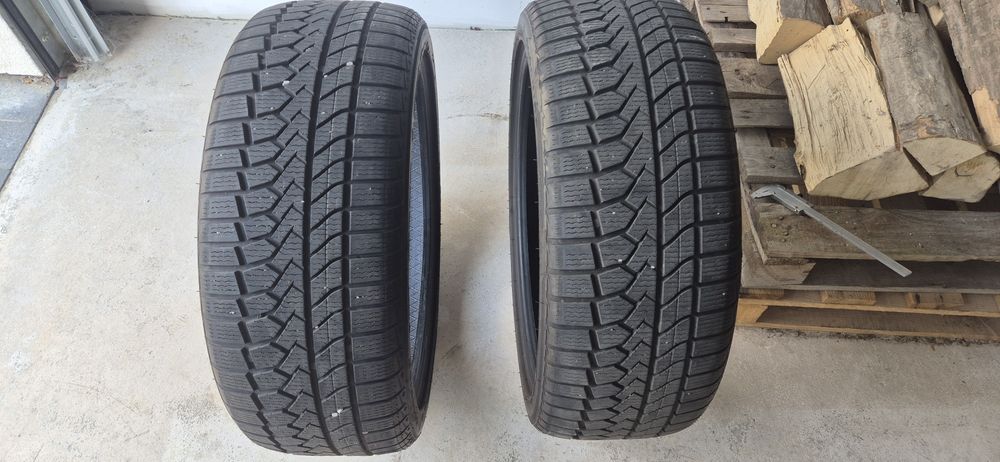 Opony zimowe goodride z-507 225/40 r19 2szt 2022r