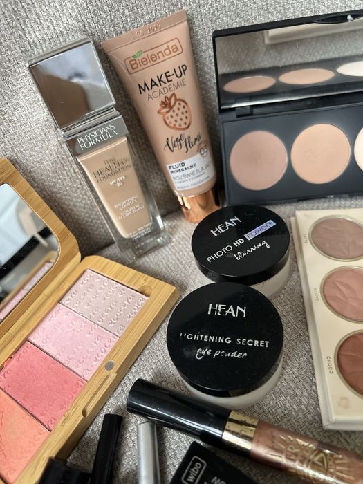 Zestaw kosmetyków do makijażu, różne marki - set nr 2