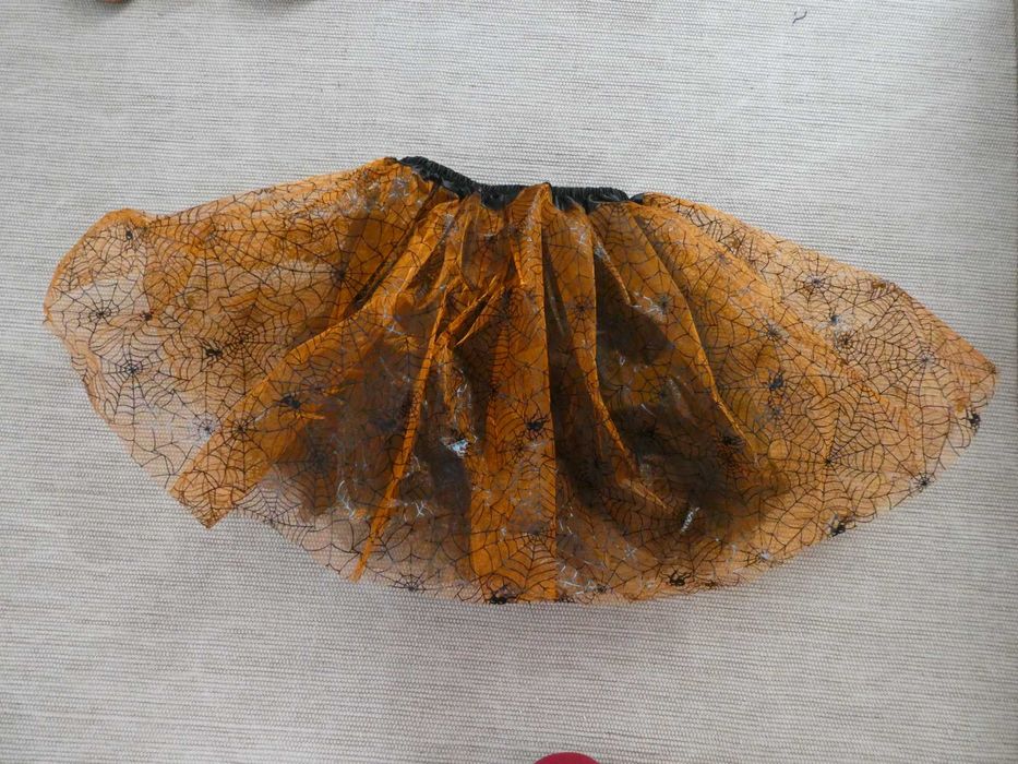 Saia Halloween - Tule Laranja c/ Aranhas | Cetim Preto | T. Único