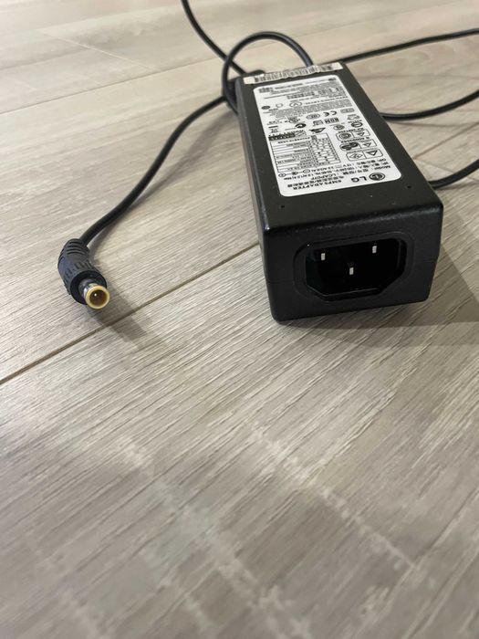 Монітор LG Flatron E2360V-PN