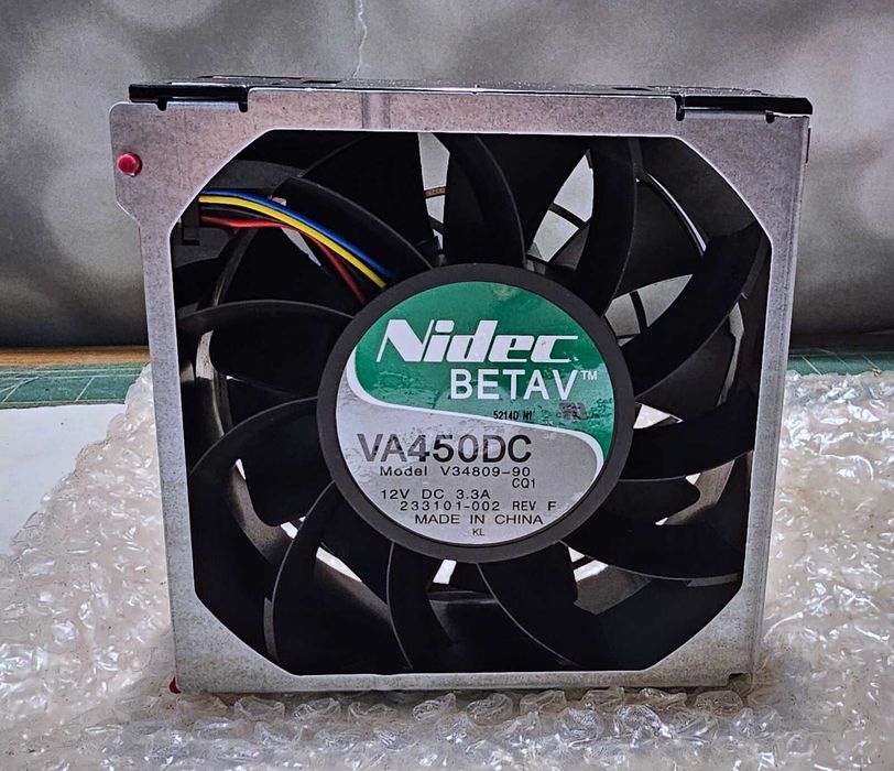 Продам серверні вентилятори