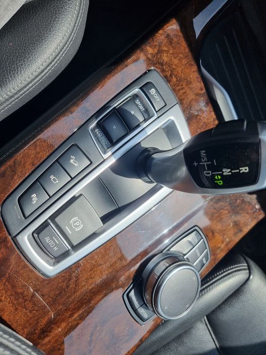 Bmw x3 x drive     28i