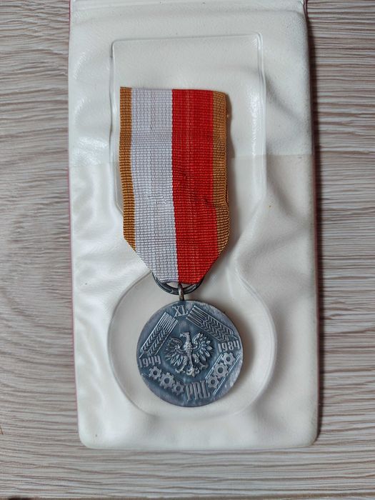 Medal na 40 lat PRL Walka Praca Socjalizm