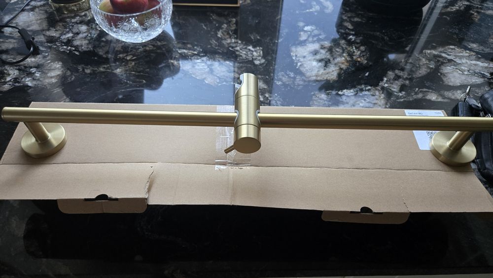 Sprzedam drążek prysznicowy NORTHERN GOLD BRUSHED OD mobi - nowy!