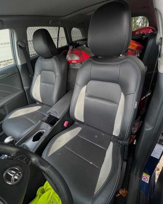 Toyota Avensis 2016 para peças