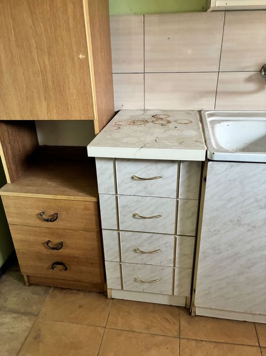 Oddam szafki kuchenne i pokojowe