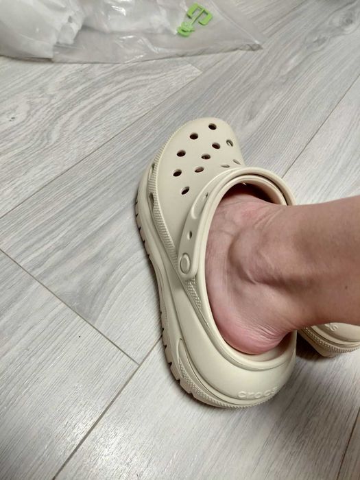 Женские Кроксы на платформе Сабо Crocs Mega Crush W8, W9 Оригінал США