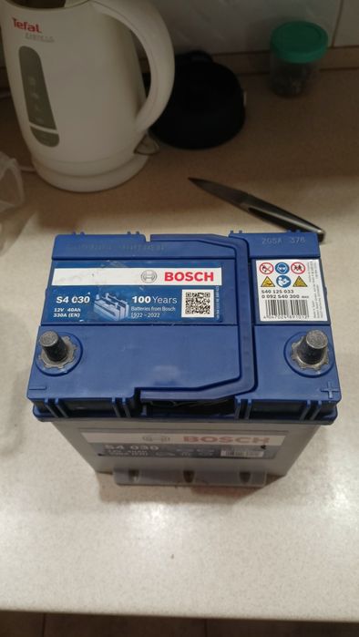 Аккумулятор Bosch 40Ah 330A (Азия / JIS, тонкие клеммы)