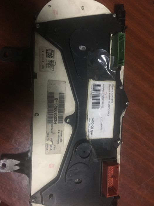 Щиток приладів Ніссан Интерстар