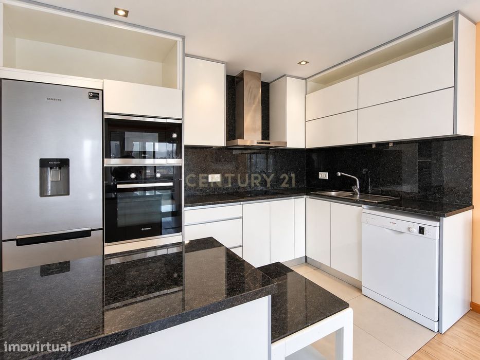 Harmonioso apartamento T3, com vistas desafogadas em Vila Nova de Gaia