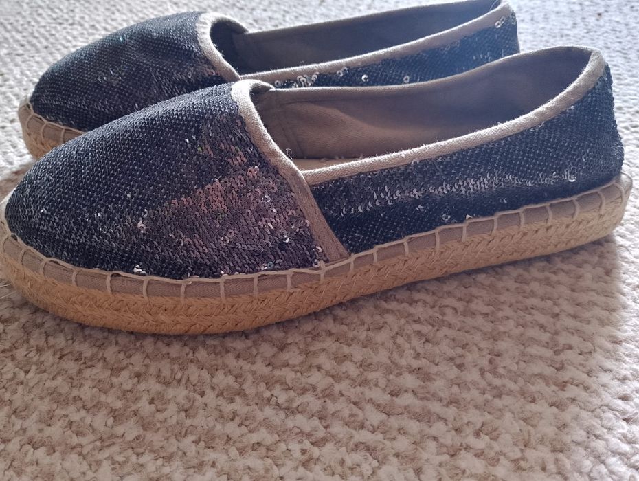 Женские слипоны, эспадрильи, лоферы
