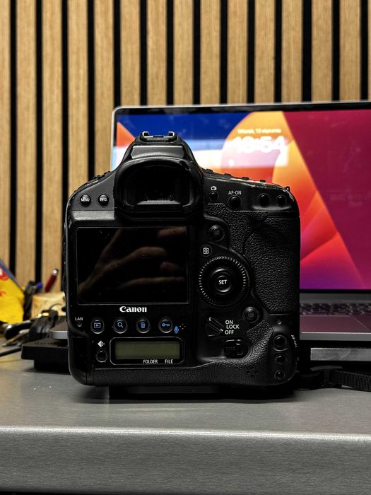Canon 1DX Mark I + 2 karty pamięci + Ładowarka