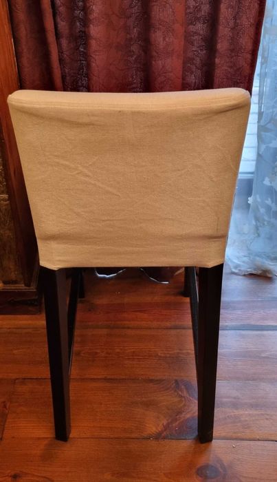 Hoker barowy IKEA typu Bergmund