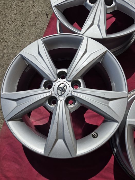 Диски 5×114.3 R17 J6.5 ET45 Toyota Corolla Cross CH-R Camry RAV4 Yaris