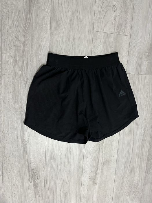 Шорти adidas бігові